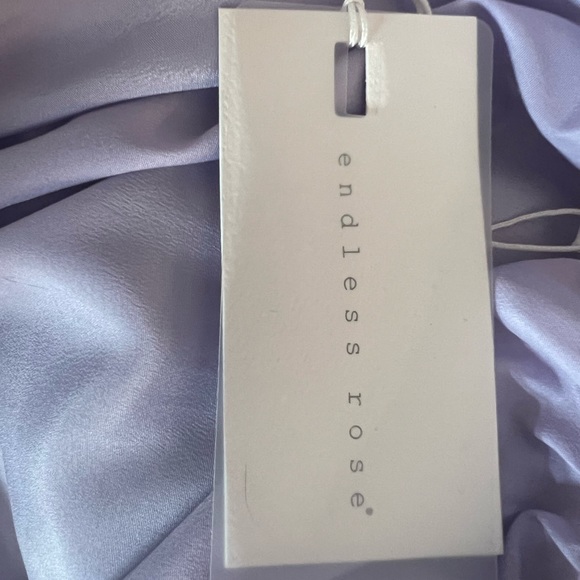 Revolve Endless Rose Lavender off the shoulder dress size L NWT Smocked Waist. - Picture 4 of 8